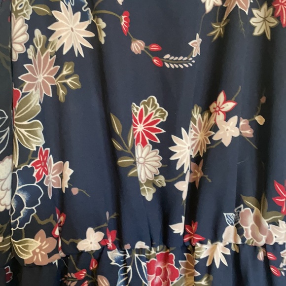 Lush ( Nordstrom) Navy Floral Dress - Picture 3 of 7